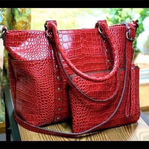 SET: Patricia Nash Talloria Italian Leather Handbag & Cassini Wristlet Croc, RED